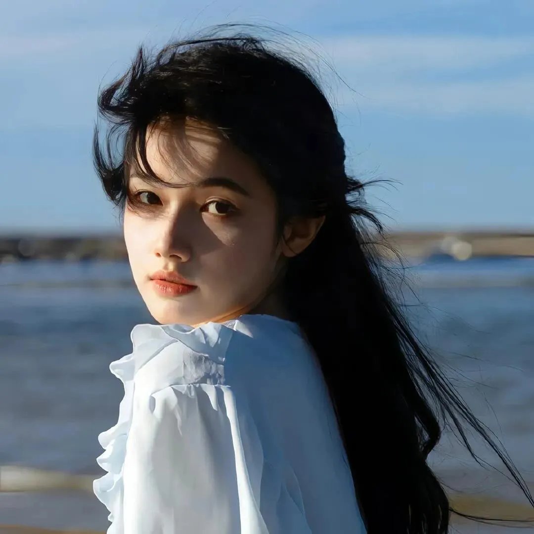 惠特妮海报